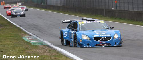 dscwinnerrace2.jpg